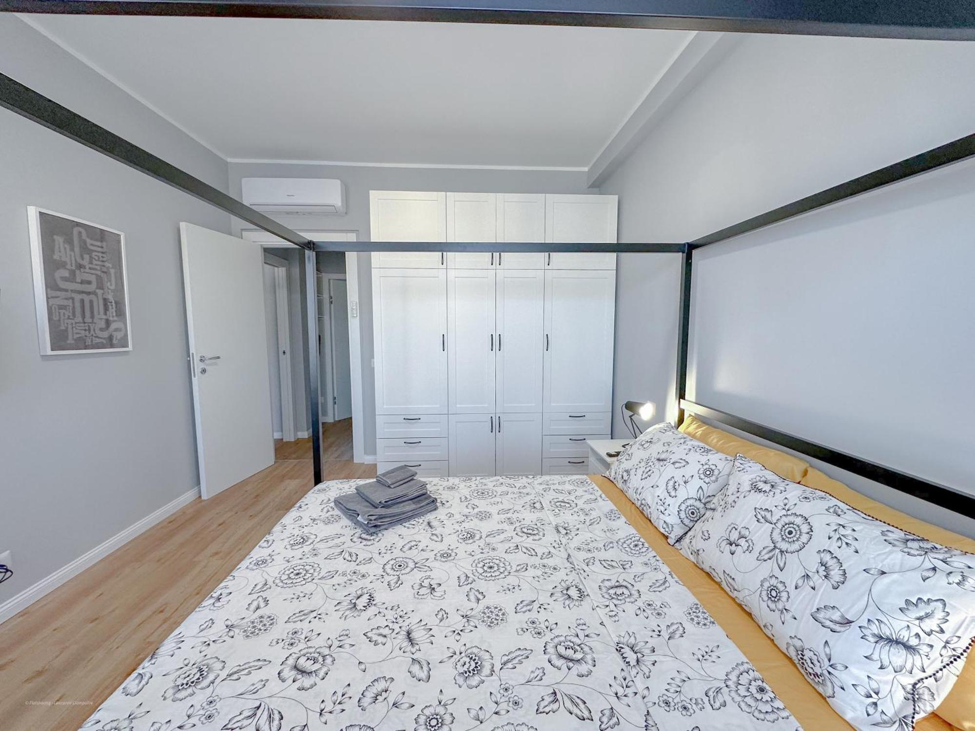 Torre 24 - Luxury Naviglio Suite Milán Exterior foto